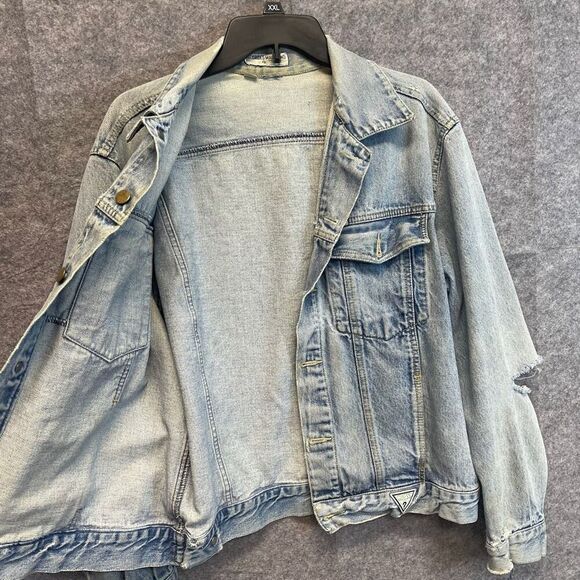Vintage GUESS BY MARCIANO Jean Jacket Men's Large Blue Trashed Trucker Style - Picture 10 of 15
